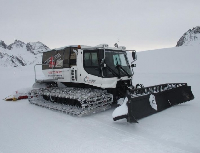  伊泽尔谷的雪地摩托之旅 